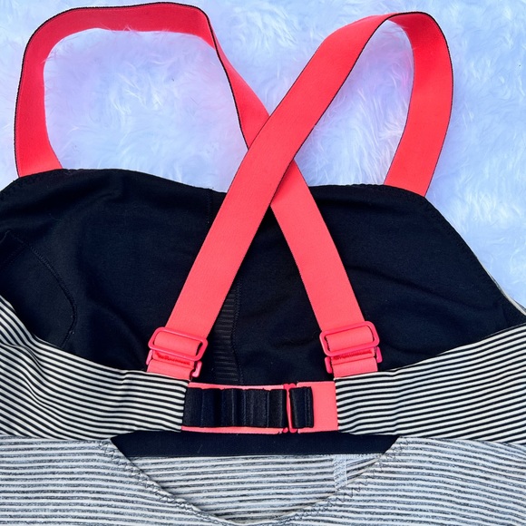 Lululemon Run: Catch me Tank - Picture 5 of 11